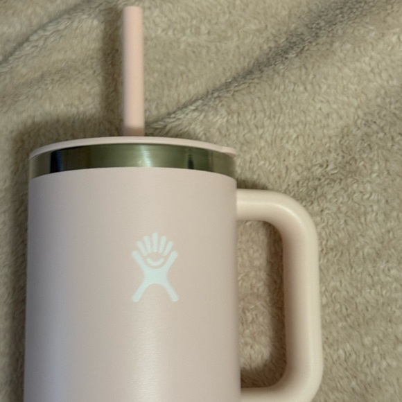 40 oz Travel Tumbler Hydro Flask Light Pink - Picture 6 of 8